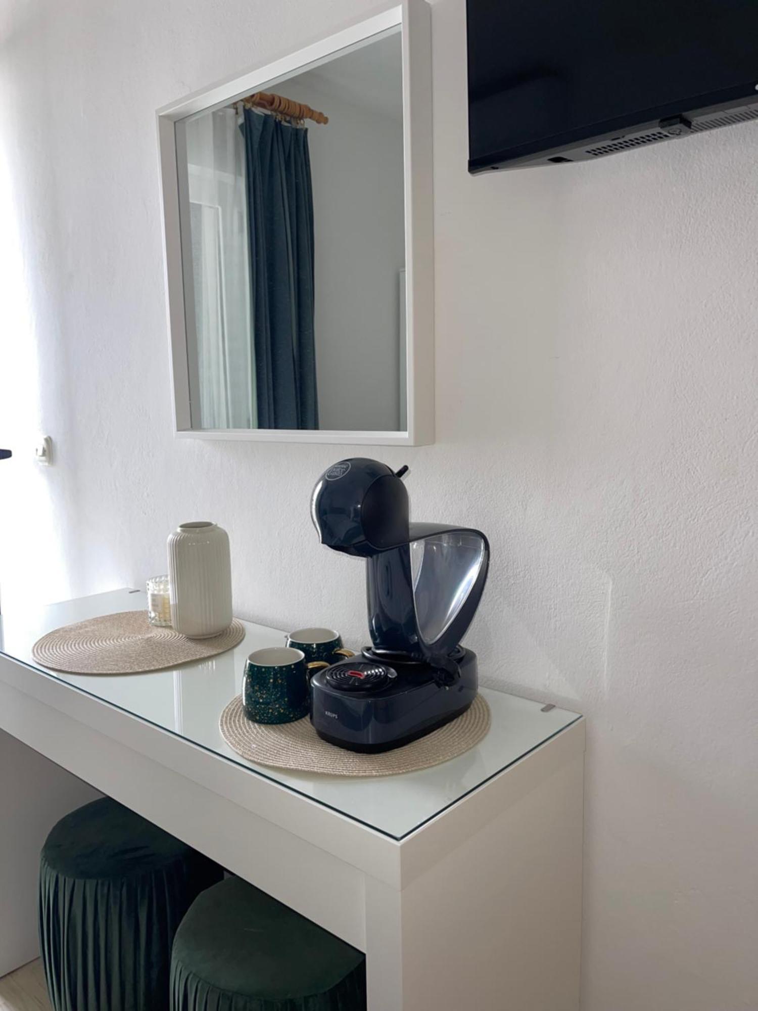 Apartmani Nada Примоштен Экстерьер фото